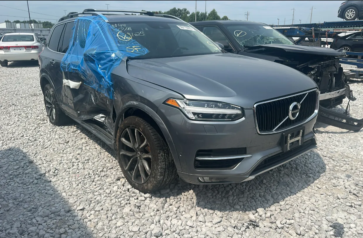 2017 VOLVO XC60 T6 AWD
